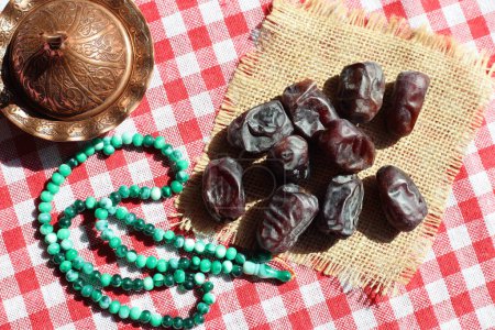 dates as ramadan food on the table