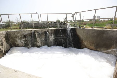 reactor de lodos activado para el tratamiento de aguas residuales municipales