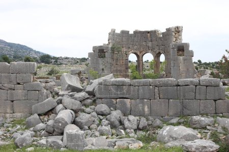 Kirchenruinen von Akoren (Aladaglar) in der Türkei