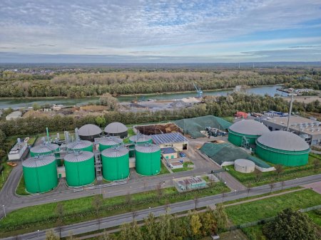 Biogasanlage in Dorsten, Nordrhein-Westfalen. Die Anlage verarbeitet täglich rund 300 Tonnen Gülle, Gülle und nachwachsende Rohstoffe.