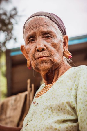 Foto de Myanmar, 18 de febrero de 2021: Tribus que viven en zonas aisladas de Myanmar. Foto de alta calidad - Imagen libre de derechos