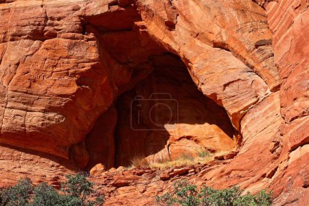 Téléchargez les photos : Arche près de Soldier's Pass Arche dans les rochers rouges de Sedona, Arizona. - en image libre de droit