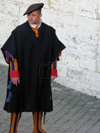 Foto de Guardia Suiza del Vaticano disfrazada - Imagen libre de derechos