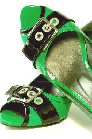 Téléchargez les photos : Chaussures à talons hauts vertes - en image libre de droit