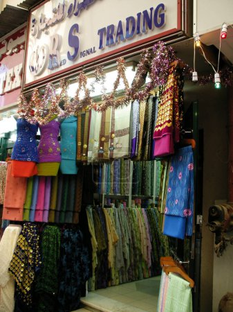 Foto de Tienda de ropa en Dubai Soukh - Imagen libre de derechos