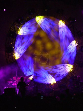 Foto de Pink Floyd actuando en el escenario - Imagen libre de derechos