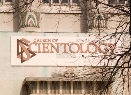 Foto de Edificio Scientology en un día soleado - Imagen libre de derechos