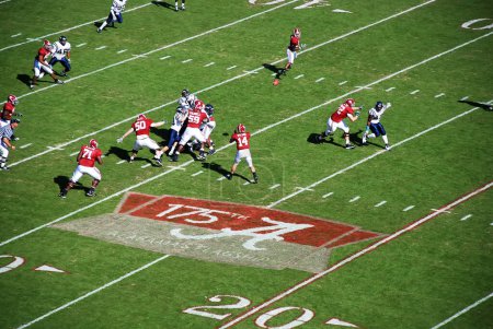 Téléchargez les photos : Prise de vue aérienne du match de football de l'Alabama - en image libre de droit