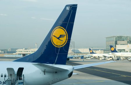 Téléchargez les photos : Plan arrière du Lufthansa Boeing 737 - en image libre de droit