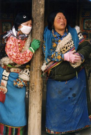Téléchargez les photos : Festival tibétain de jour - en image libre de droit