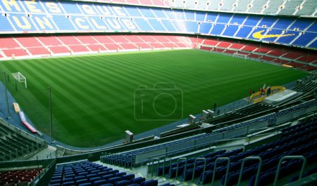 Téléchargez les photos : Le stade du camp Nou, en arrière-plan - en image libre de droit