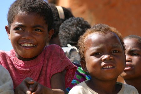 Foto de Niños felices en Madagascar - Imagen libre de derechos