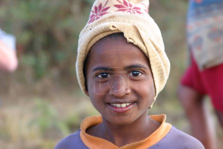 Foto de Sonriente niño africano en Madagascar - Imagen libre de derechos