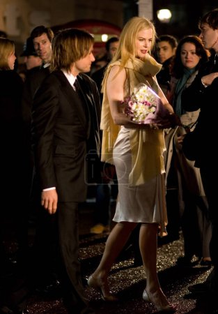 Photo for LONDON - NOVEMBER 27: Nicole Kidman and Keith Urban attend the World Premiere of 'The Golden Compass' at the Odeon Leicester Square on November 27, 2007 in London, England. - Royalty Free Image
