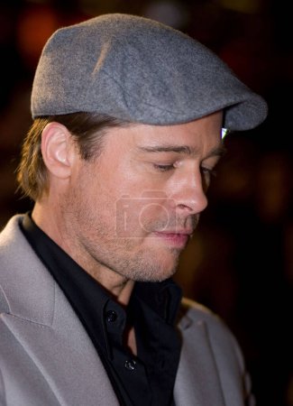 Foto de Brad Pitt en el estreno europeo de Beowulf en el cine Vue el 11 de noviembre de 2007, Londres, Inglaterra. - Imagen libre de derechos