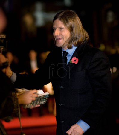 Téléchargez les photos : Crispin Glover à la première européenne de Beowulf au cinéma Vue le 11 novembre 2007, Londres, Angleterre. - en image libre de droit