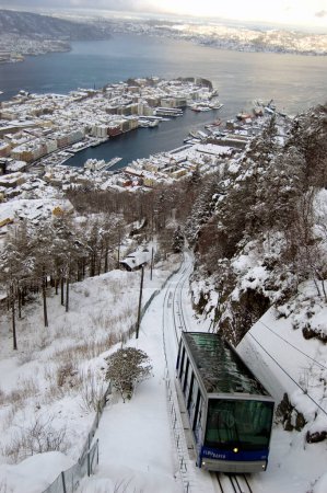 Foto de La hermosa vista de la ciudad de bergen, norway - Imagen libre de derechos