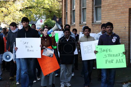 Foto de Foto de un día de manifestación contra el racismo en Australia - Imagen libre de derechos