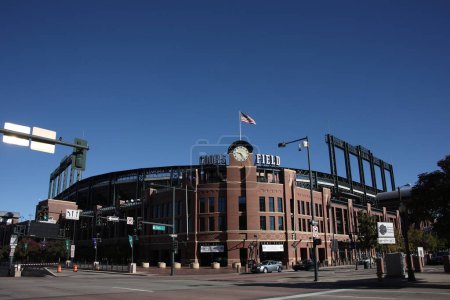 Téléchargez les photos : "Coors Field - Concept de jeu de baseball des Rocheuses du Colorado - en image libre de droit
