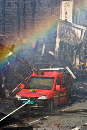 Téléchargez les photos : Incendie dans les vieux bâtiments du 1600 siècle à Bergen Norvège! - en image libre de droit