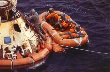 Foto de Apollo 11 Recovery Area  in pacific ocean - Imagen libre de derechos