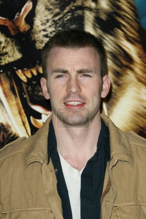 Photo for Actor Chris Evans arrives for the premiere of "10,000 BC" at the Chinese Theater in Hollywood, California, March 05, 2008. - Royalty Free Image