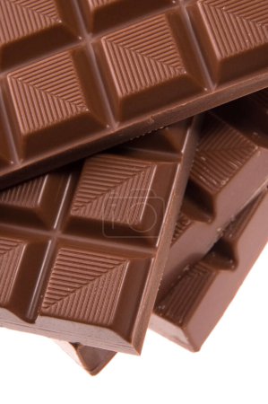 Foto de Barras de chocolate sobre fondo blanco - Imagen libre de derechos