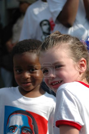 Foto de Niños en el mitin electoral Barack Obama - Imagen libre de derechos