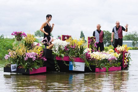 Téléchargez les photos : Westland Floating Flower Parade 2009, Pays-Bas - en image libre de droit