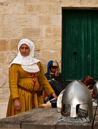 Foto de Personas en Taberna Medieval - Imagen libre de derechos