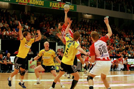 Téléchargez les photos : 13 mai 2009, AaB Handball rencontre GOG Svendborg TGI, en séries éliminatoires. Avec une victoire de 28-18, AaB se rapproche de la finale du championnat - en image libre de droit