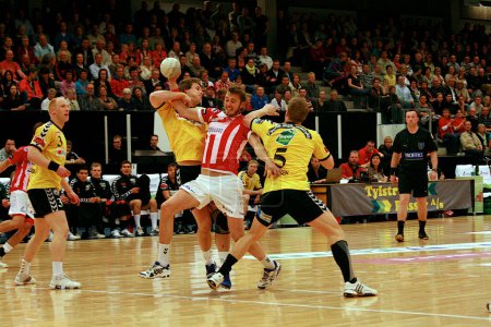 Téléchargez les photos : 13 mai 2009, AaB Handball rencontre GOG Svendborg TGI, en séries éliminatoires. Avec une victoire de 28-18, AaB se rapproche de la finale du championnat - en image libre de droit