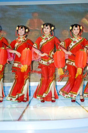 Téléchargez les photos : Culture chinoise - danseurs du Shanxi - en image libre de droit