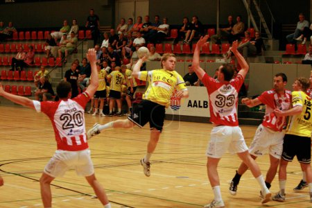 Téléchargez les photos : AaB Handball a gagné 40-31 contre Ikast FS dans le tournoi de coupe, et affrontera KIF Kolding au prochain tour - en image libre de droit