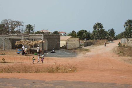 Téléchargez les photos : Gambie vie quotidienne en Afrique - en image libre de droit