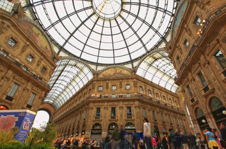 Téléchargez les photos : Gelleria Vittorio Emanuele II à Milan - en image libre de droit