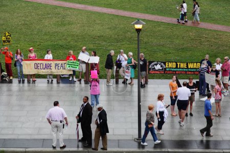 Téléchargez les photos : Manifestation anti-guerre à Philadelphie - en image libre de droit