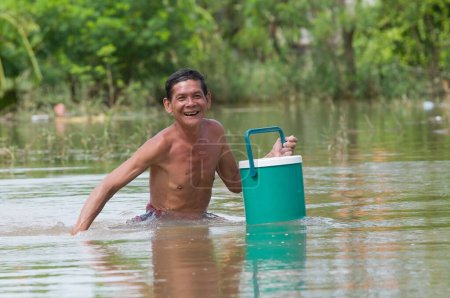 Téléchargez les photos : Flooding in Nakhon Ratchasima, Thailand. - en image libre de droit