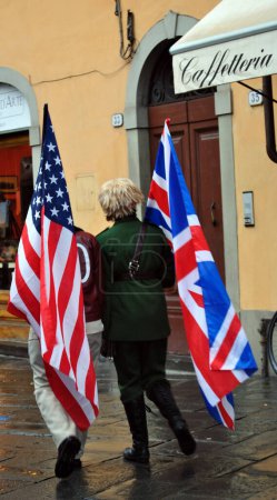 Téléchargez les photos : Drapeau américain et drapeau britannique - en image libre de droit