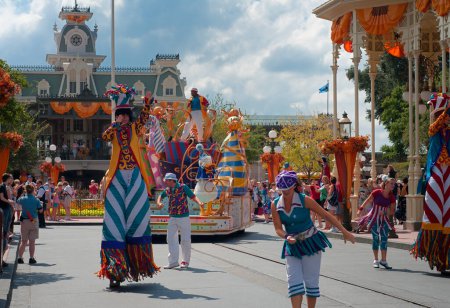 Téléchargez les photos : Disney's Magic Kingdom view - en image libre de droit