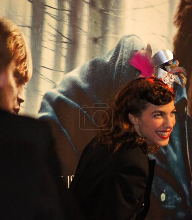 Foto de Natalia Tena en el estreno de Harry Potter y las Reliquias de la Muerte en el centro de Londres 11 noviembre 2010 - Imagen libre de derechos