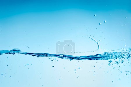 Téléchargez les photos : Texture de fond d'eau bleue avec bulles - en image libre de droit
