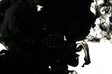 Foto de Pintura de tinta fluyendo en agua líquida. fondo de pantalla abstracto - Imagen libre de derechos