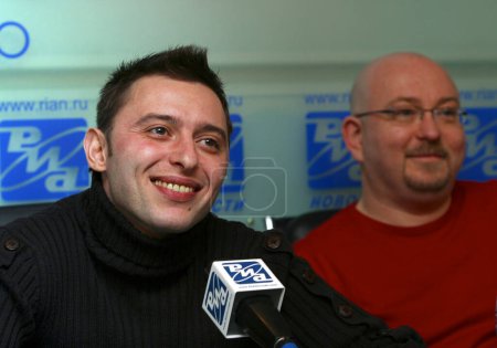 Téléchargez les photos : Le chanteur russe Roman Bilyk et Alexander Vojtinsky - en image libre de droit