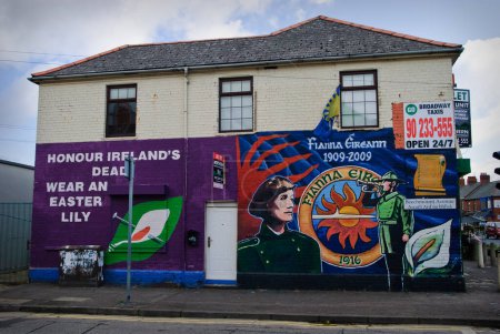 Téléchargez les photos : Murale politique à Belfast, Irlande du Nord - en image libre de droit