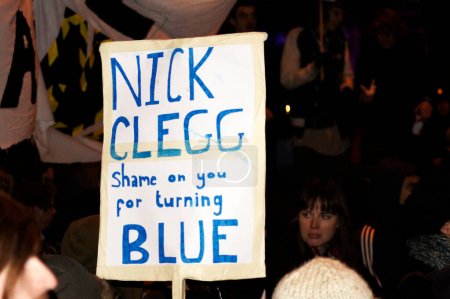 Téléchargez les photos : Manifestation étudiante dans le centre de Londres 9 décembre 2010 - en image libre de droit