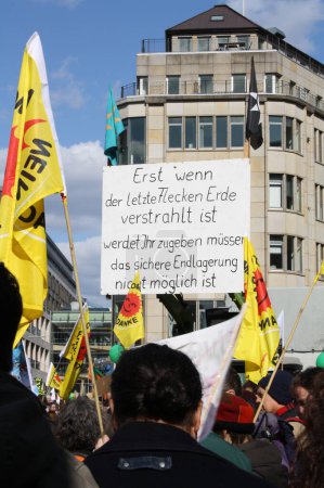Foto de Protesta contra la energía nuclear 2011 - Imagen libre de derechos