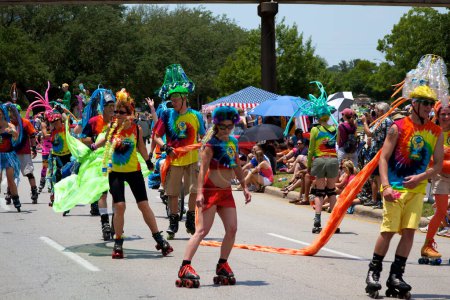 Téléchargez les photos : 2011 Art Car Parade, festival de rue à Houston - en image libre de droit