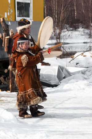 Téléchargez les photos : Autochtones du nord de la Russie - en image libre de droit