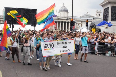 Foto de "Orgullo gay 2011 en Trafalgar Square Londres 2 julio 2011 " - Imagen libre de derechos